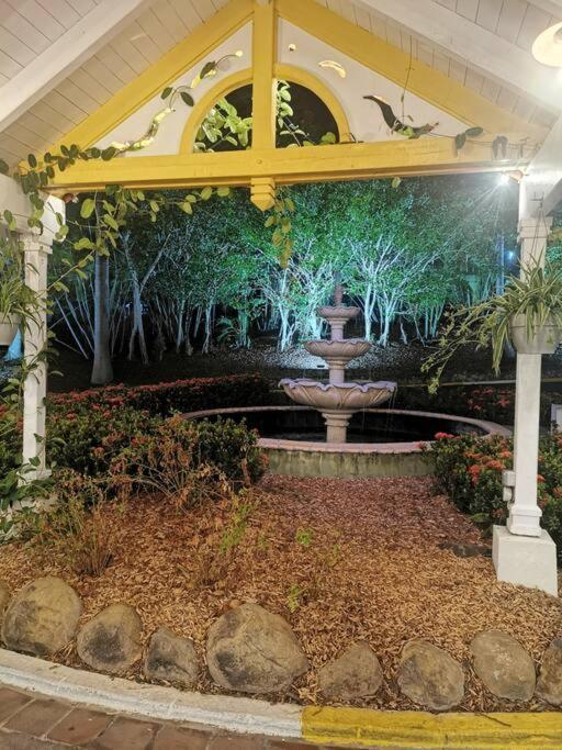 Appart T3 Village Vacances Sainte-Anne Courcelles 外观 照片